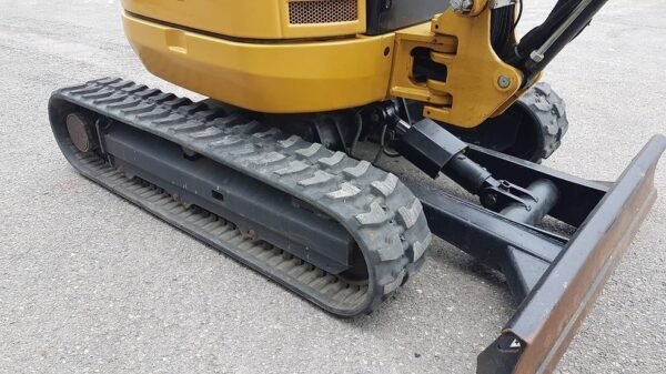 CAT 302.7D CR + 3 GODETS – Image 7