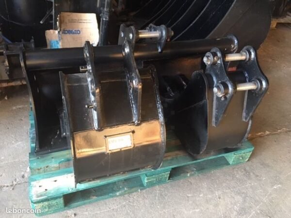 Bobcat 425G , 2,7T + 4 GODETS – Image 13
