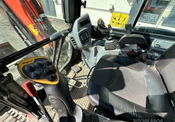 Kubota KX 057-4 – Image 11