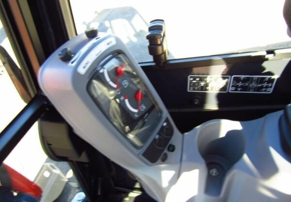 Kubota U27-4 – Image 8