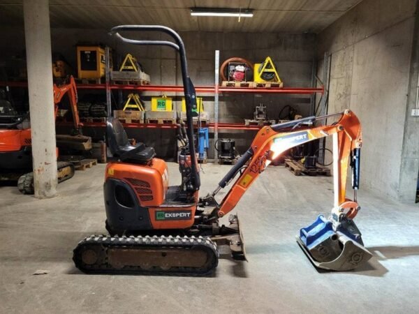 Kubota U 10-3 – Image 9
