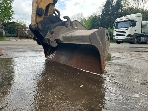 Caterpillar 303.5E CR + 3 GODETS – Image 14