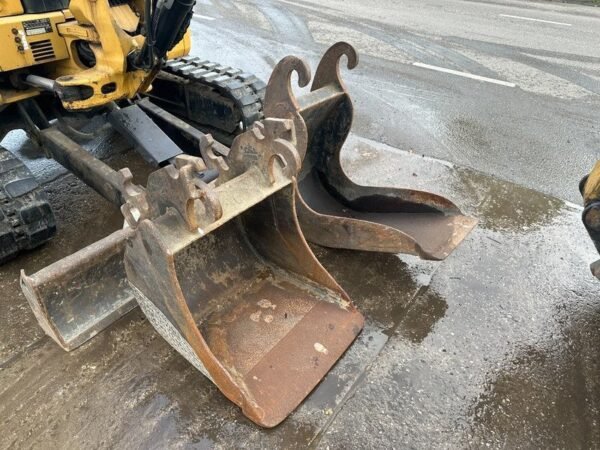 Caterpillar 303.5E CR + 3 GODETS – Image 19