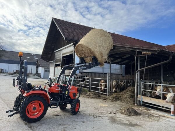 Kubota EK1-261 +  chargeur frontal – Image 12