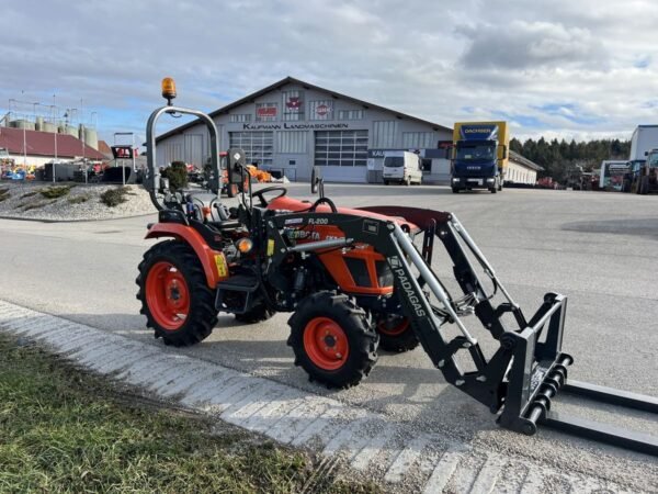 Kubota EK1-261 +  chargeur frontal – Image 5