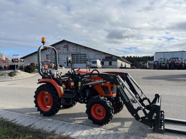 Kubota EK1-261 +  chargeur frontal – Image 6