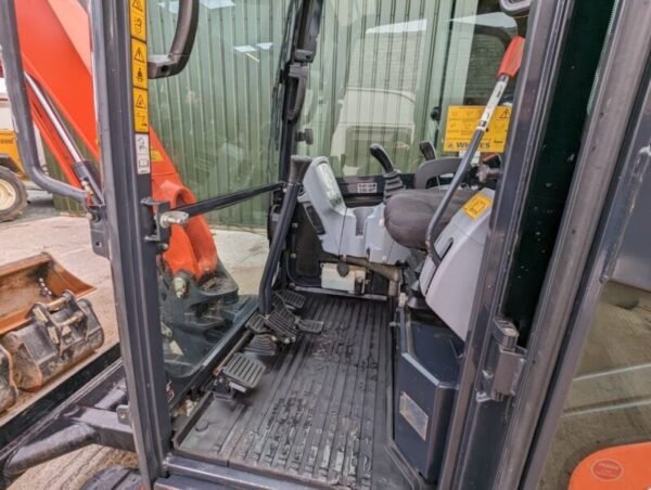Kubota KX027-4 2,7 T 2017 – Image 9