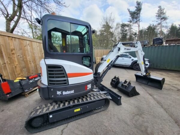 Bobcat E26 , 2,5T + 3 GODETS – Image 2
