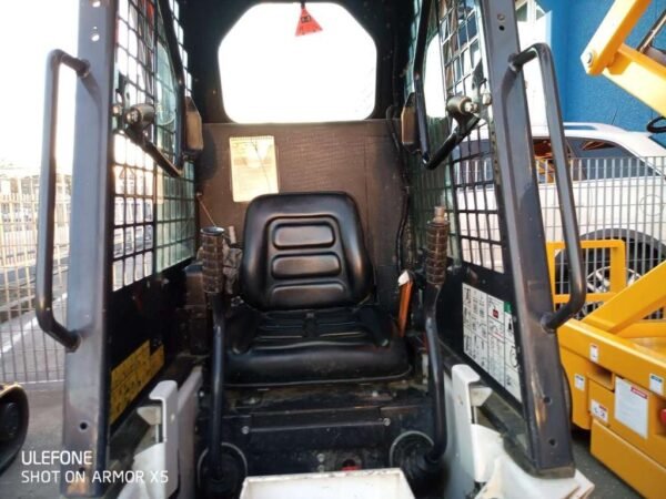BOBCAT S70 – Image 7