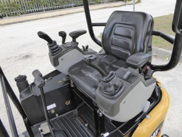 CATERPILLAR 301.7D CR – Image 18