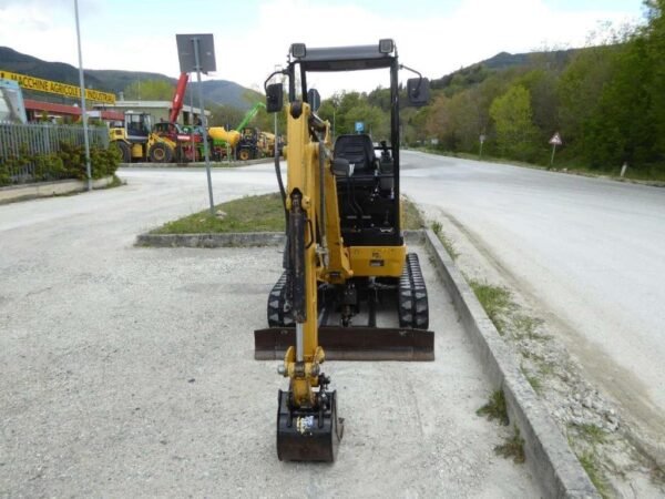 CATERPILLAR 301.7D CR – Image 9