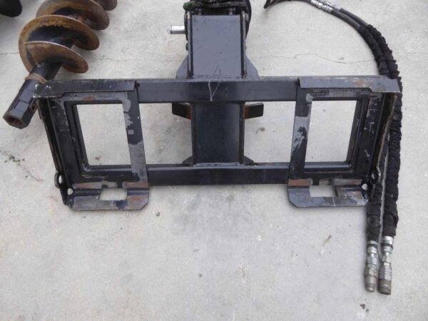 CATERPILLAR 302.5 + TARIERE HYDRAULIQUE + 3 GODETS – Image 23