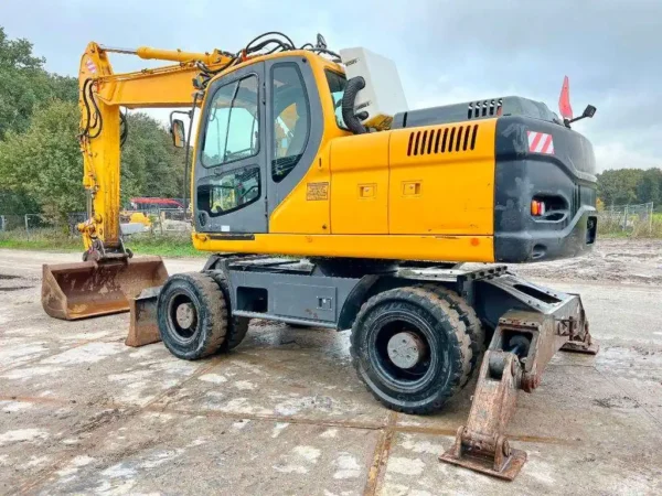 DOOSAN DX190W (ETEC 818) - EXCELLENT WORKING CONDITION – Image 4