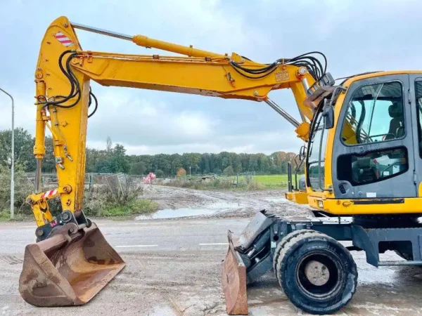 DOOSAN DX190W (ETEC 818) - EXCELLENT WORKING CONDITION – Image 10