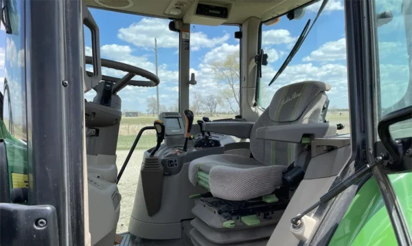 JOHN DEERE 6430 Premium 2011 – Image 2