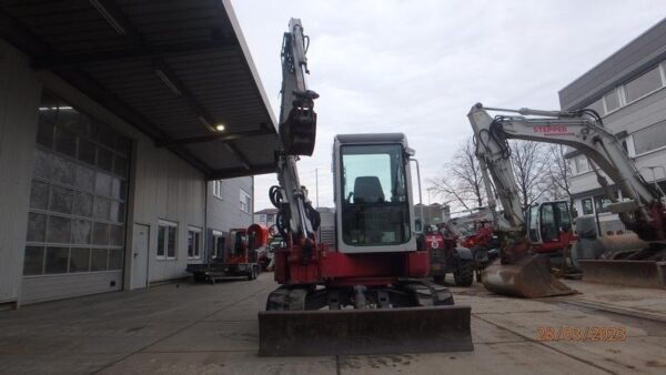 Takeuchi 153 FR – Image 11