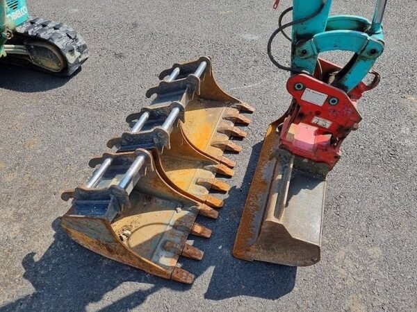 Kobelco SK17 SR-3 + 3 GODETS – Image 2
