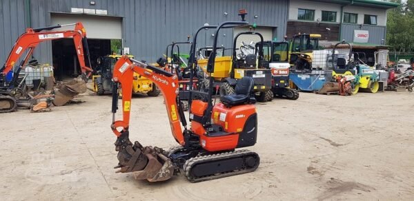 KUBOTA K008-3 + 3 GODETS – Image 6