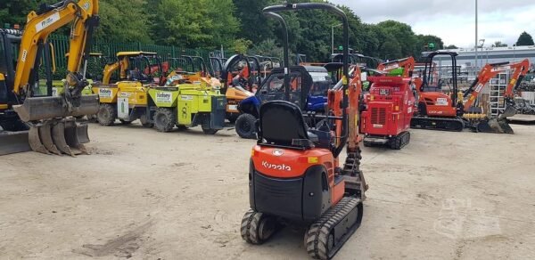KUBOTA K008-3 + 3 GODETS – Image 9