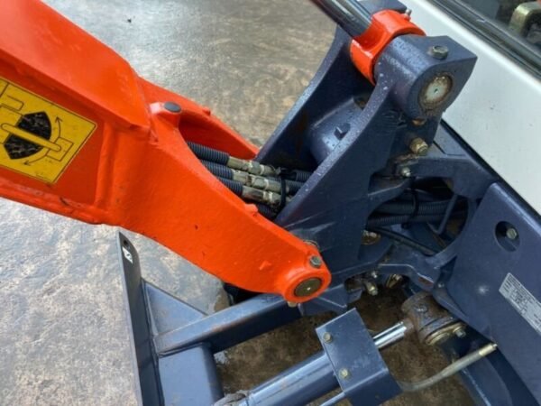 Kubota KX36-3 – Image 3
