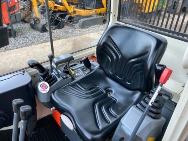 Kubota KX36-3 – Image 2