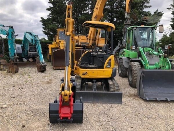 KOMATSU PC30MR + 3 GODETS – Image 4