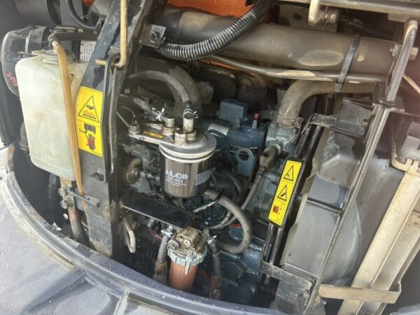 Kubota U25-3 + BRH(marteau hydraulique) + 3 GODETS – Image 13