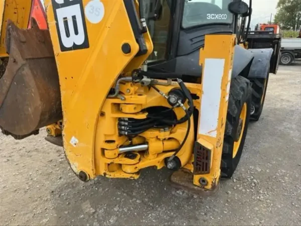 JCB 3CX – Image 15