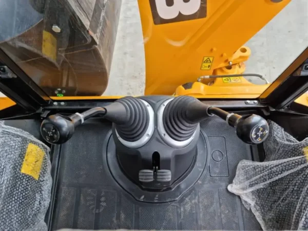 JCB 3DX – Image 2