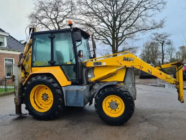 Massey Ferguson 860 backhoe – Image 11