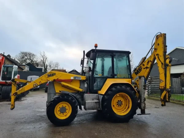 Massey Ferguson 860 backhoe – Image 9