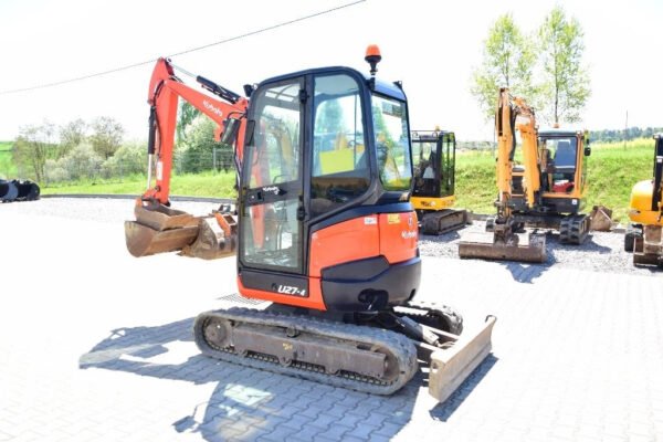 2015 Kubota U 27-4 + 3 Godets et Attache rapide – Image 9