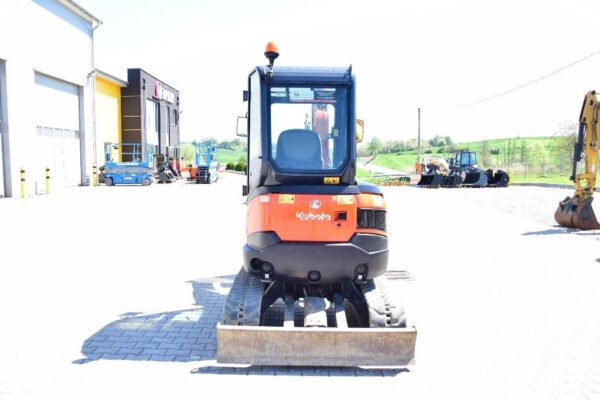 2015 Kubota U 27-4 + 3 Godets et Attache rapide – Image 3